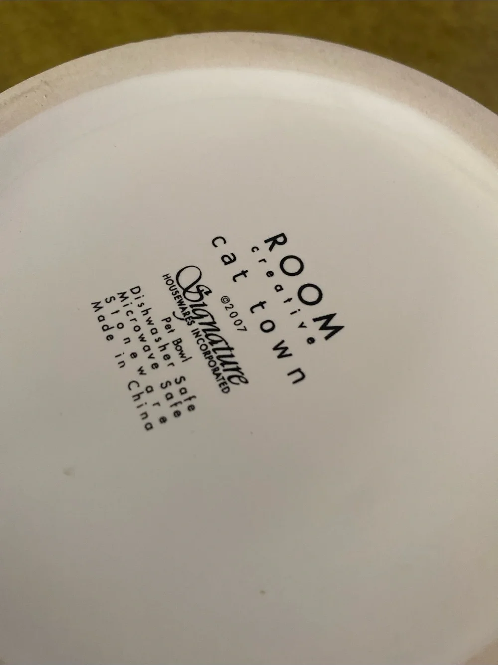 Signature Pastel Multicat Ceramic Serving Bowl